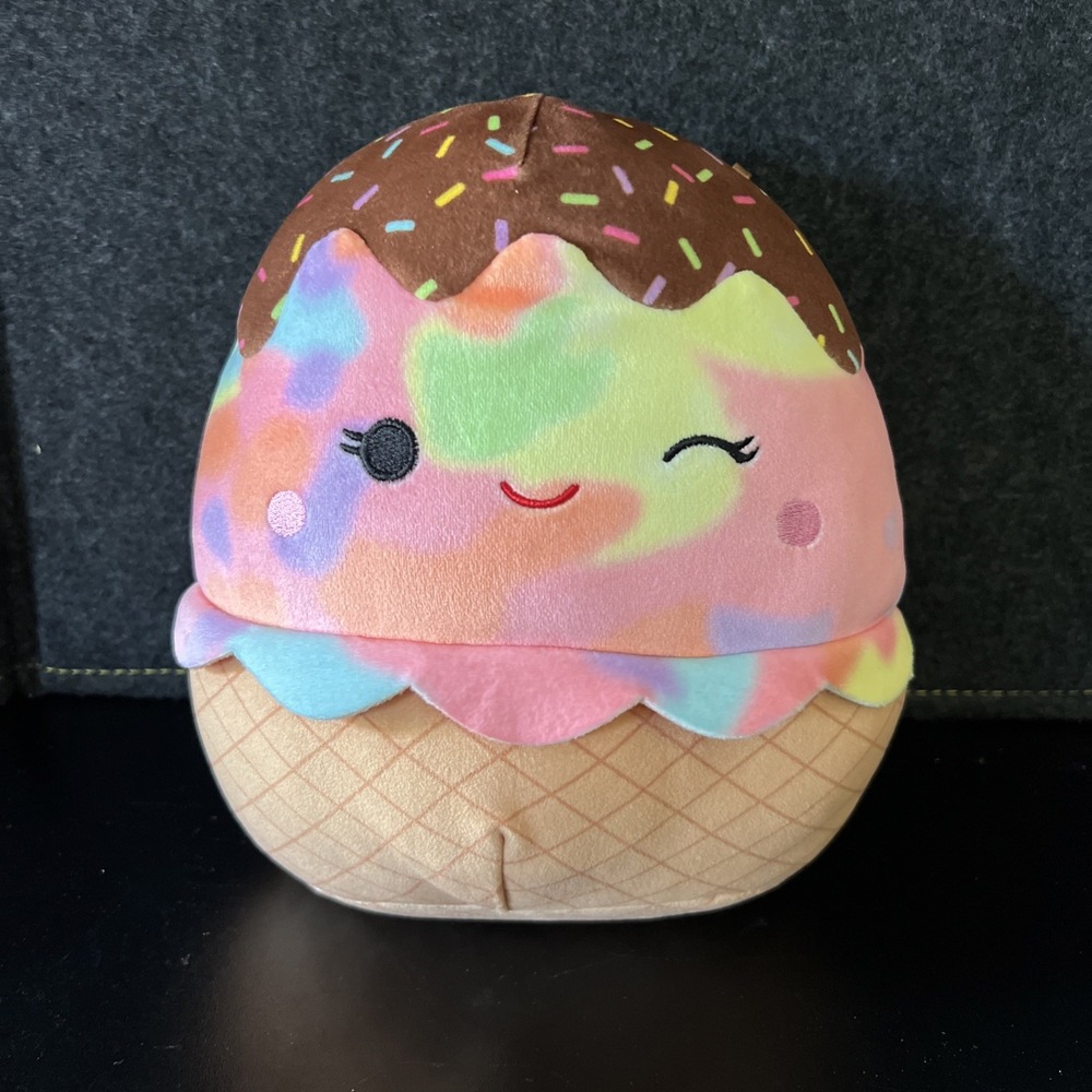 Squishmallows Glady‎ the Ice Cream Cone 8" 2023 EUC